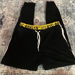 size small black sweatpants